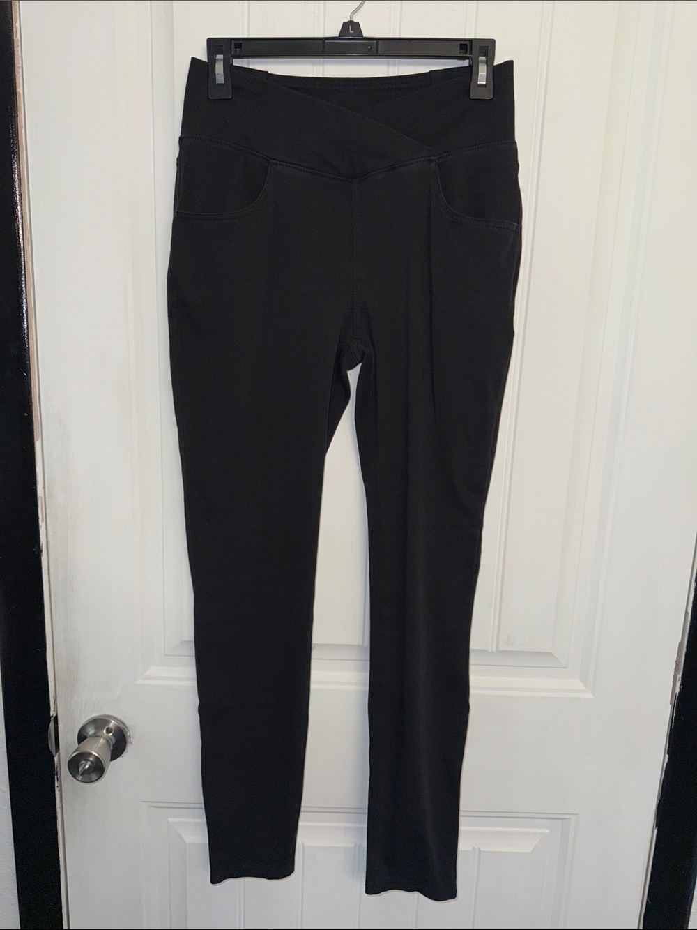 NWT Classic Black High-Waist Ponte Leggings